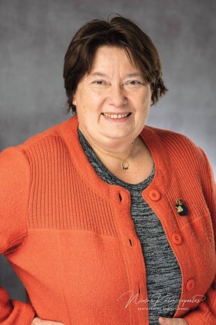 711_photoParole_142PE_40_Billard.jpg 711_photoParole_142PE_40_Billard.jpg